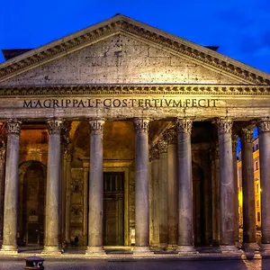  Apartment Pantheon Luxury Italy